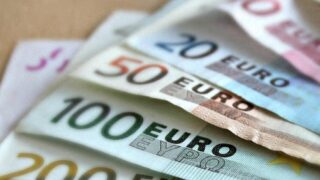 Une Étude Française Révèle les Seuils de Revenu pour Être Considéré Comme "Très Riche"