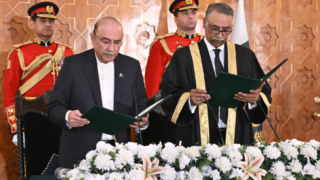 Les Juges de la Haute Cour d'Islamabad Boycottent la Cérémonie de Prestation de Serment du Chef par Intérim
