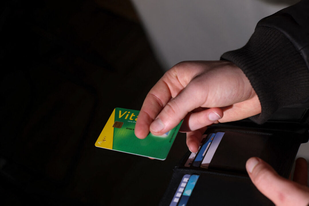 La France Envisage une "Carte Vitale Alimentaire" Mensuelle de 150 € pour Améliorer la Nutrition