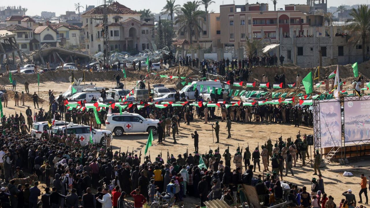 Libération de Trois Otages Israéliens dans un Échange de Prisonniers à Gaza