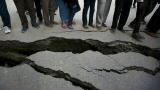 Un Séisme Puissant Secoue Katmandou, Aucun Bilan Humain