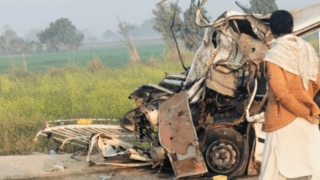 Collision Tragique Près de Qazi Ahmed Fait Cinq Morts dans le Sindh
