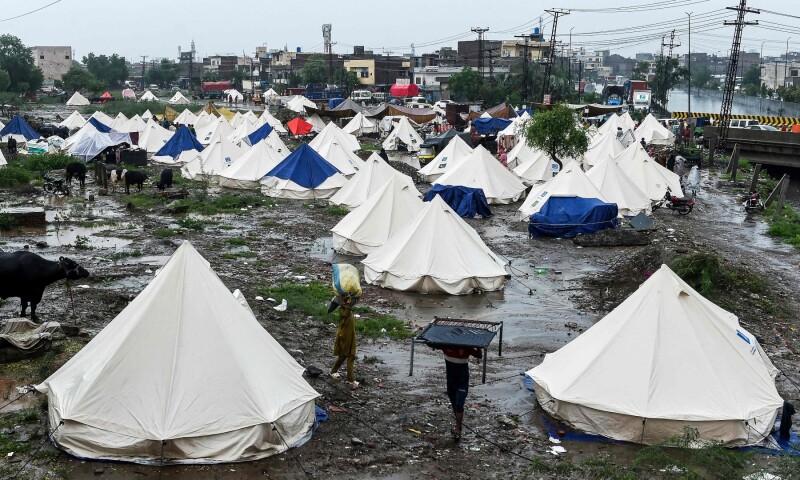 Crise des Inondations au Punjab : Des Milliers de Personnes Évacuées Alors que les Rivières Débordent