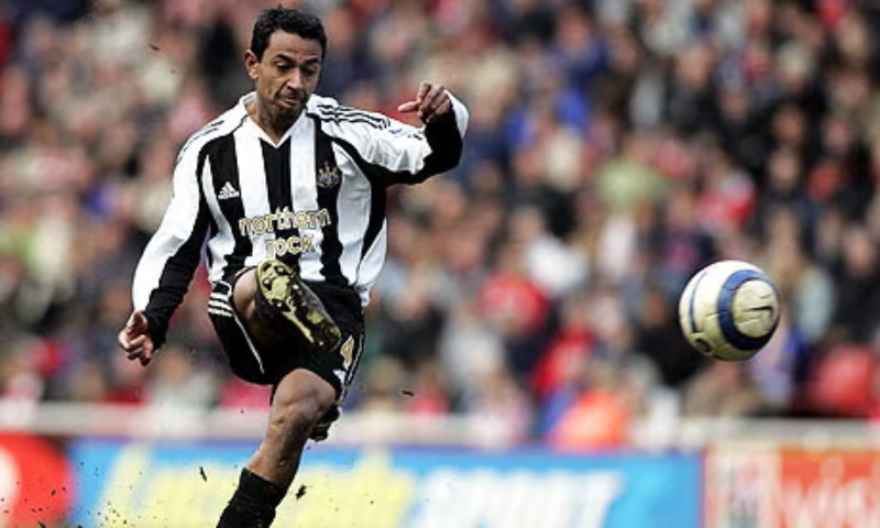 Nolberto Solano nommé nouveau coach de l'équipe de football du Pakistan, vise un succès à long terme