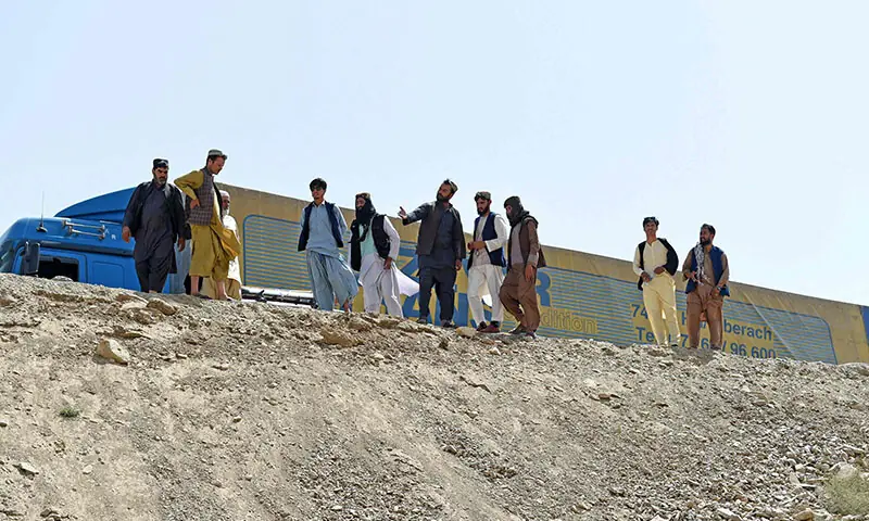 Tragédie de Bus en Afghanistan: 25 Morts et 27 Blessés