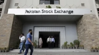 La Bourse du Pakistan Dépasse les 166,000 Points pour un Record Historique
