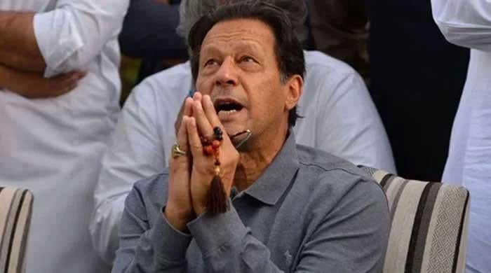 Crise au PTI : Des cadres imputent les posts d'Imran Khan à la confrontation avec l'armée