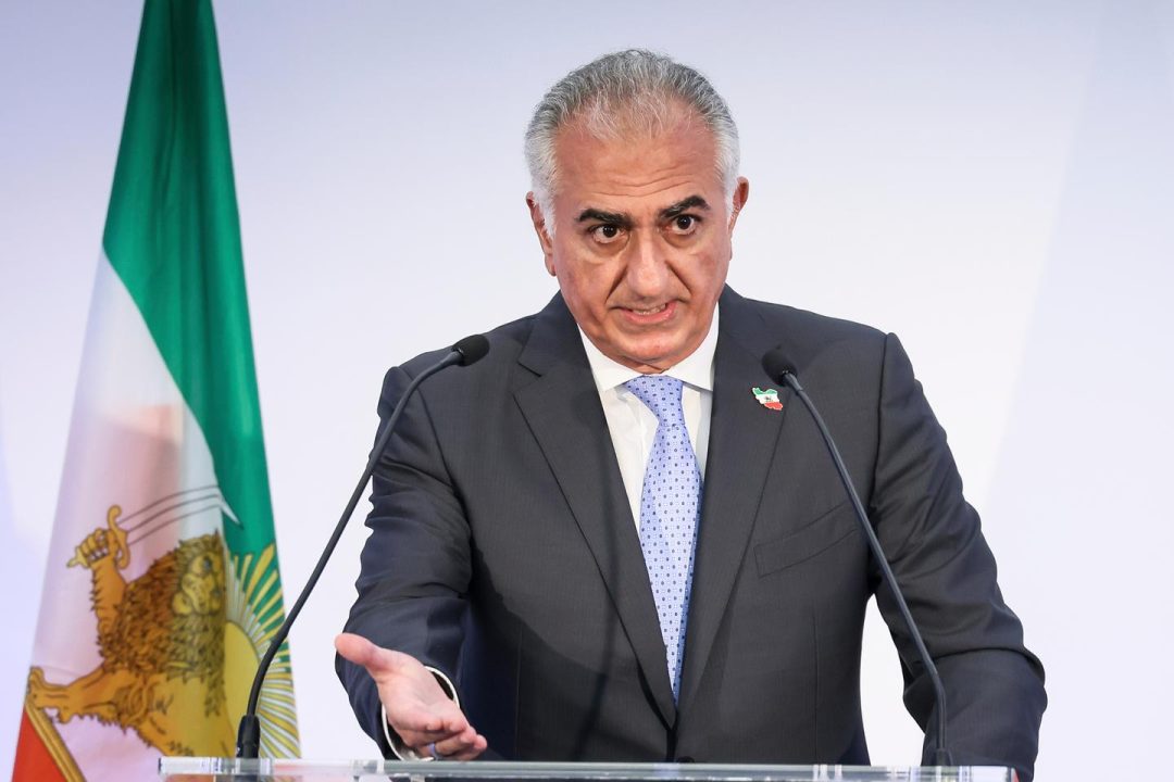 Iran : Reza Pahlavi appelle à la conquête des centres-villes et à la grève nationale
