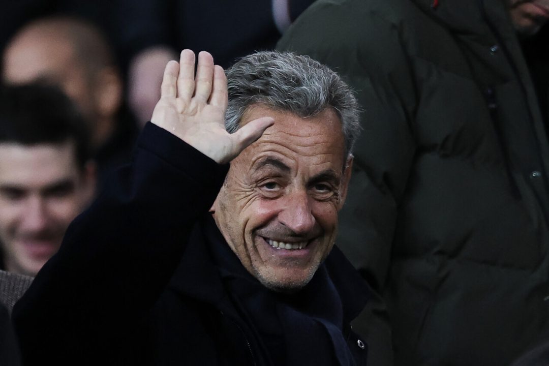 Nicolas Sarkozy tente d'éviter un deuxième bracelet électronique via une "confusion de peines"