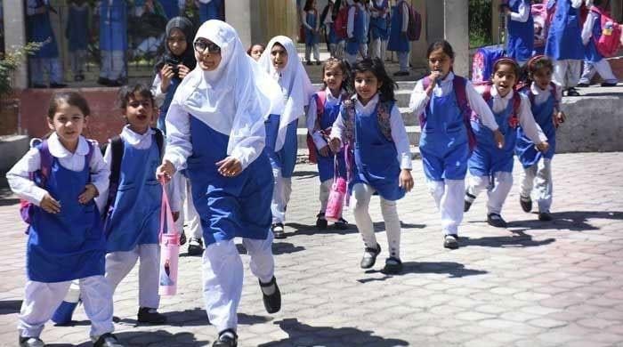 Sécurité incendie dans les écoles du Sindh : Nouvelles règles obligatoires après la tragédie de Gul Plaza