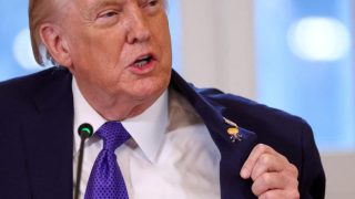 Suspension des Cartes Vertes pour 75 Pays : La Mesure Choc de l'Administration Trump