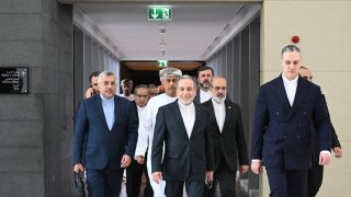 Diplomatie USA-Iran : Pourquoi des pourparlers "très positifs" à Oman restent fragiles