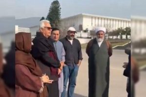 Crise politique au Pakistan : Le sit-in du PTI entre dans son 5e jour pour l'accès médical d'Imran Khan