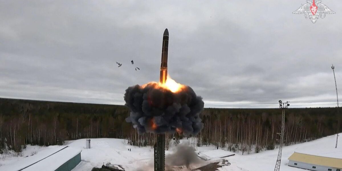 La Russie ouvre la porte à des négociations nucléaires, sous condition que la France et le Royaume-Uni y participent