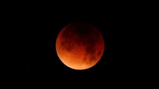 Éclipse Lunaire Totale Aujourd'hui : Quand et Où Voir la "Lune de Sang" au Pakistan