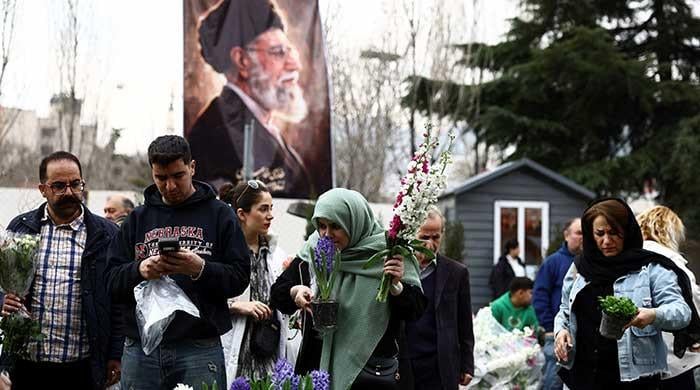 Conflit USA-Israël contre l'Iran : Pakistan médiateur, frappes et négociations en parallèle