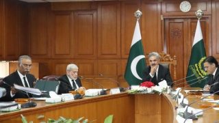 Crise du Carburant : La Justice Pakistanaise Adopte la Semaine de 4 Jours et des Mesures d'Austérité