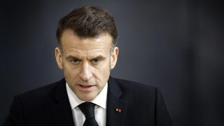 Emmanuel Macron en Chypre : une visite de solidarité face aux tensions régionales