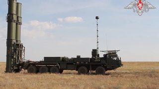 Le S-500 Prometheus de la Russie : Capacités, Déploiement et Futur du Système de Défense Antiaérienne