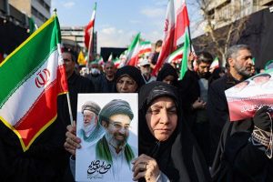 Conflit Régional : États-Unis, Israël et Iran en Guerre, des Attaques de Masse aux Conséquences Mondiales