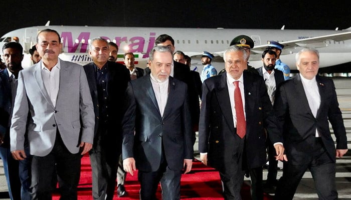 Crise Iran-États-Unis : Une Proposition pour le Détroit d'Ormuz Reporte les Négociations Nucléaires