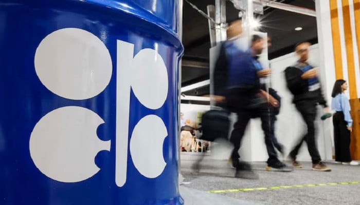 Flambée du pétrole : le baril bondit de 4% après le blocage du détroit d’Ormuz par l’Iran