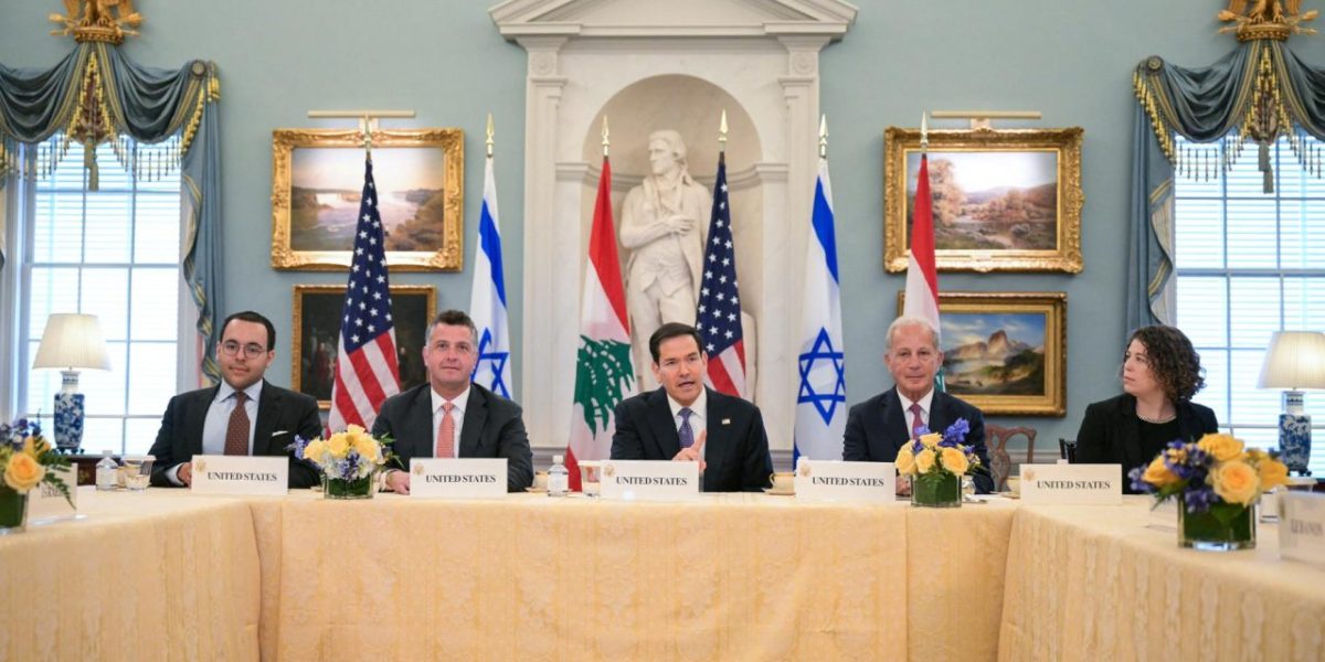 Israël cherche à exclure la France des négociations de paix avec le Liban