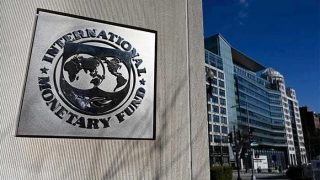 Pakistan s'engage à répercuter les prix du carburant auprès du FMI et renforce sa protection sociale