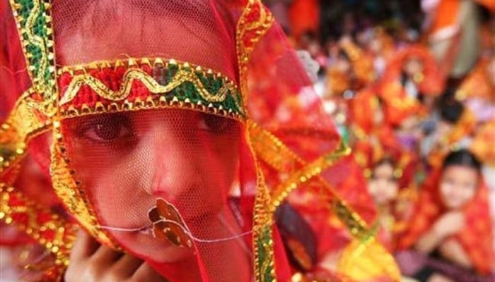 Punjab Criminalise le Mariage des Mineurs : Jusqu'à 3 Ans de Prison et 500 000 Roupies d'Amende