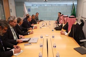 L'Arabie Saoudite octroie 3 milliards de dollars d'aide et prolonge un dépôt de 5 milliards au Pakistan