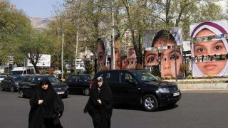 Attaques US-Israël sur l'Iran : Le Trafic du Détroit d'Ormuz Stoppé par des Tirs