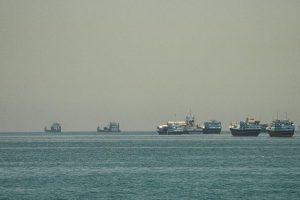 Frappes entre l'Iran et les États-Unis : Tensions maximales après le rejet par Trump d'un accord sur le détroit d'Ormuz