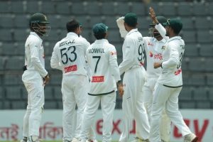 La Top-Order du Pakistan s’Effondre, le Bangladesh Domine le Deuxième Test
